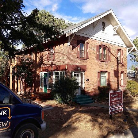 Bunk & Brew Historic Lucas House - Hostel เบนด์ ภายนอก รูปภาพ