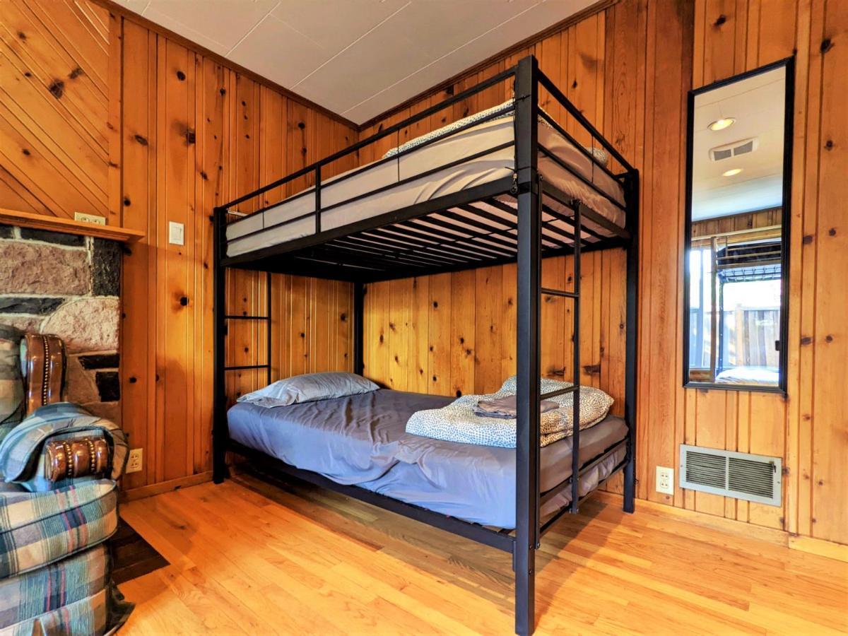 Bunk & Brew Historic Lucas House - Hostel เบนด์ ภายนอก รูปภาพ